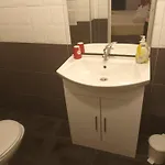 Zorin House منزل للإقامة