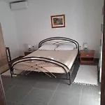 منزل للإقامة Zorin House يزيرا