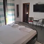 Zorin House منزل للإقامة يزيرا