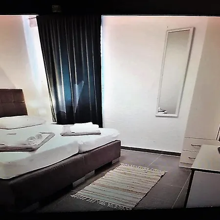 Zorin House Δωμάτια σε οικογενειακή κατοικία *