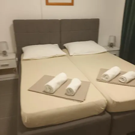 Zorin House * Jezera