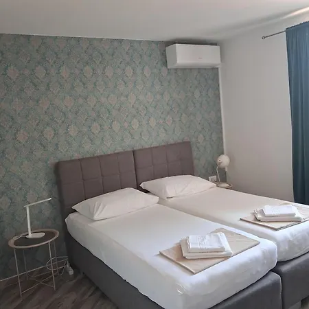 Zorin House Δωμάτια σε οικογενειακή κατοικία *