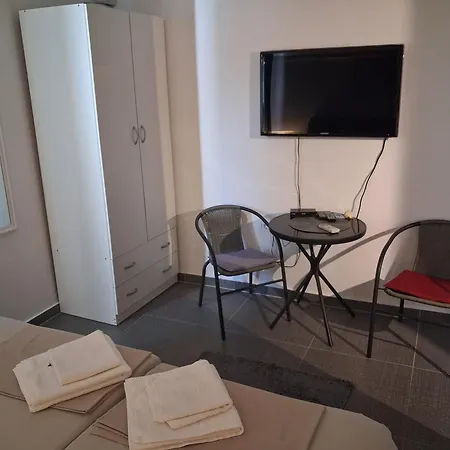 Zorin House Δωμάτια σε οικογενειακή κατοικία *