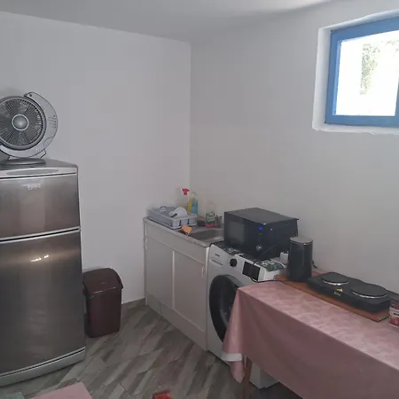 Zorin House Jezera
